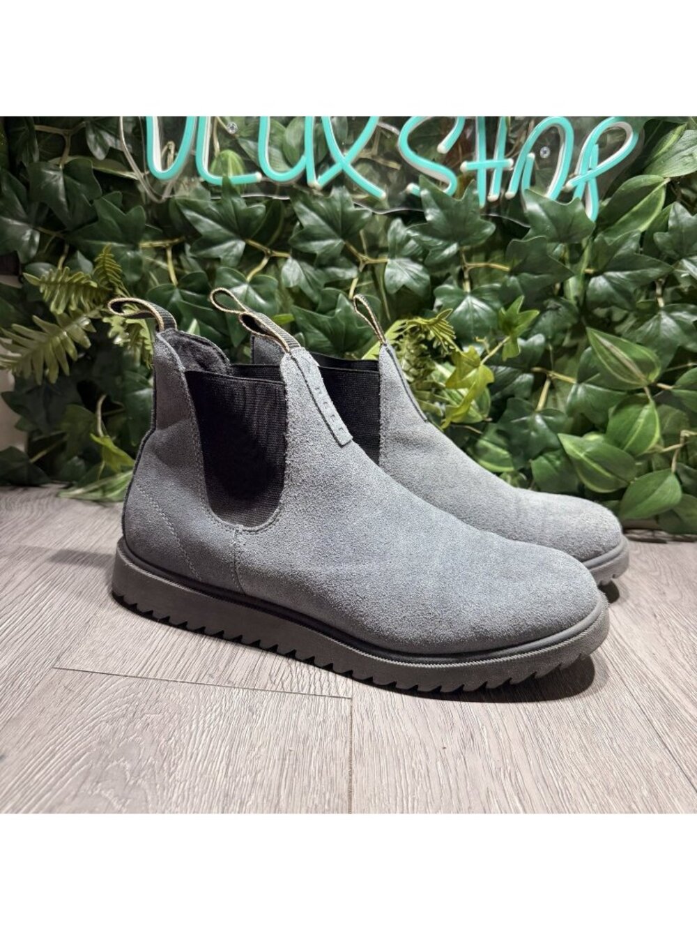Reef Men's size US 10 Otis GraySuede Chelsea Boots CJ5169 Comfort
